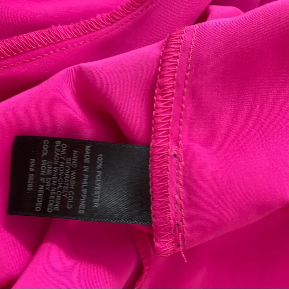 Express Fushia tank dress with cut out sides and zipper back. Size 10– NWT - Picture 7 of 8